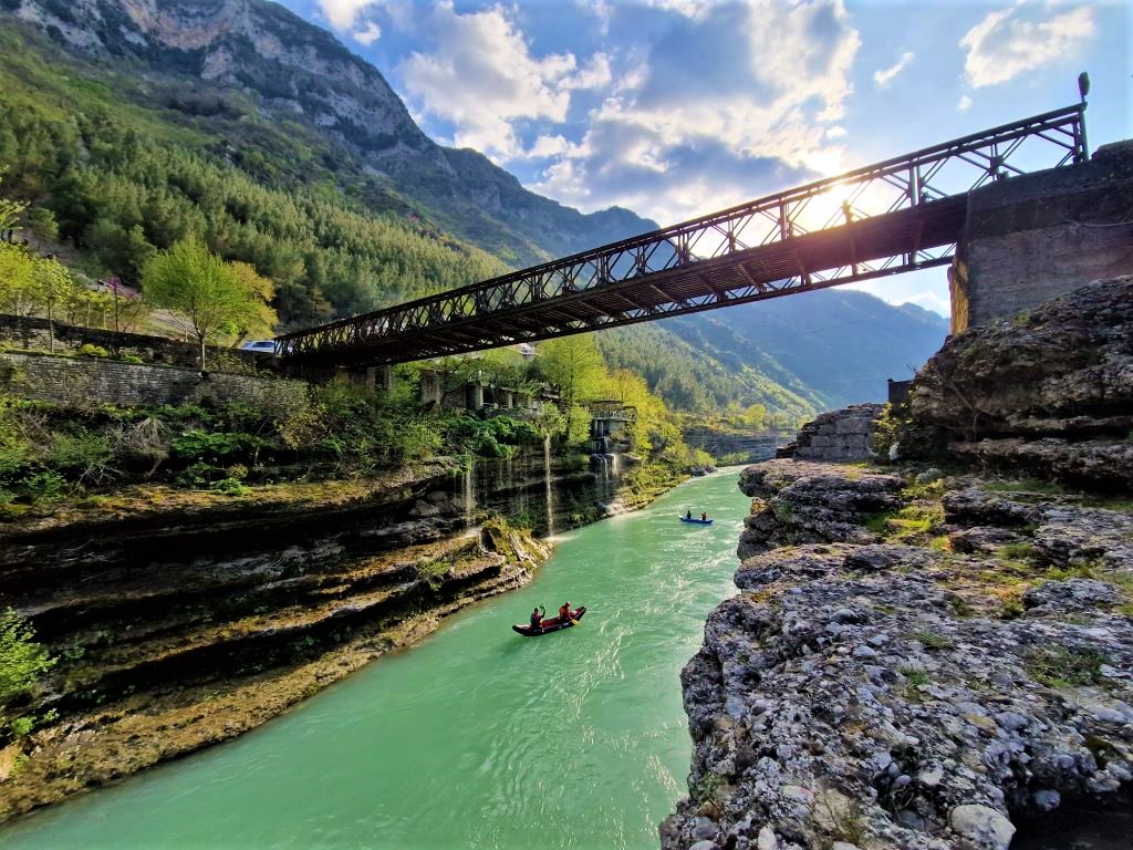 Paddelabenteuer auf der Vjosa